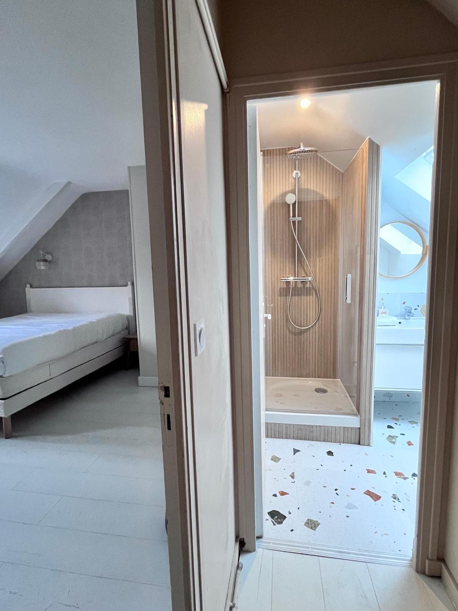 La Villa Du Golf - Avec Piscine Couverte Chauffee Et Jacuzzi Le Tronchet  Екстер'єр фото
